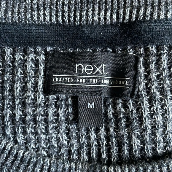 Next (UK) knitted sweater - Picture 3 of 3